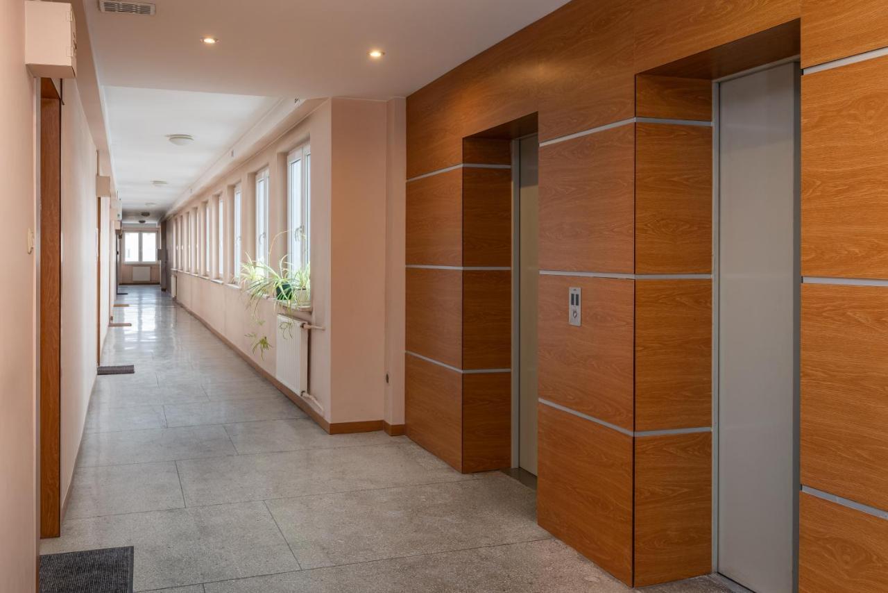 9Th Floor City View Apartment Варшава Екстериор снимка
